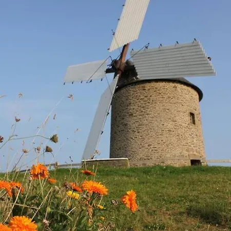 Holiday home Ker Teranga - 15min Mont St-michel *